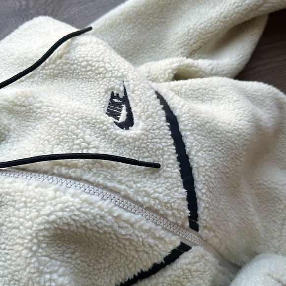 Nike Fleece Jacket - Picture 3 of 7